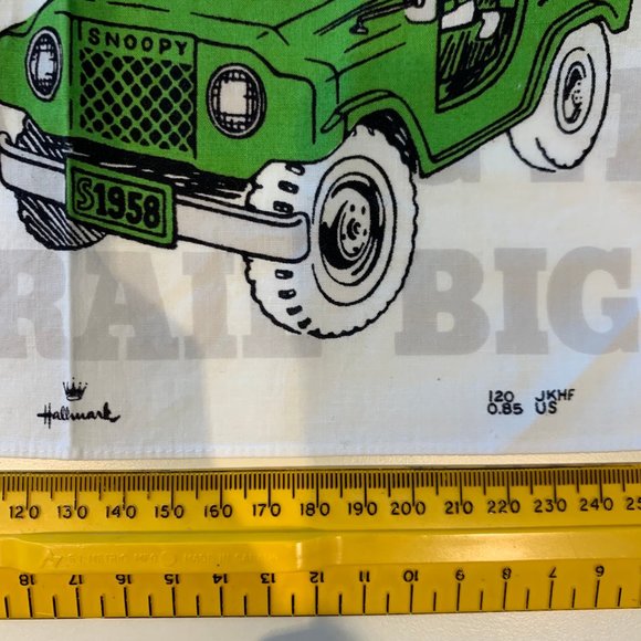 RARE LOT OF 3 VINTAGE (1959, 1970) SNOOPY HANDKERCHIEFS - Picture 9 of 15